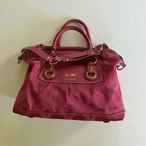 バッグ Coach Madison Signature Satchel Bag Pink s_wp_664b621c2839bc7902a6147c.webp